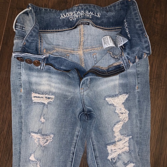 American Eagle Jeans - Picture 1 of 3